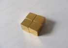 China Os ímãs do bloco do neodímio do cubo revestiram o ouro N35 5 * 5 * 5 grau Célsio do milímetro 80 fábrica