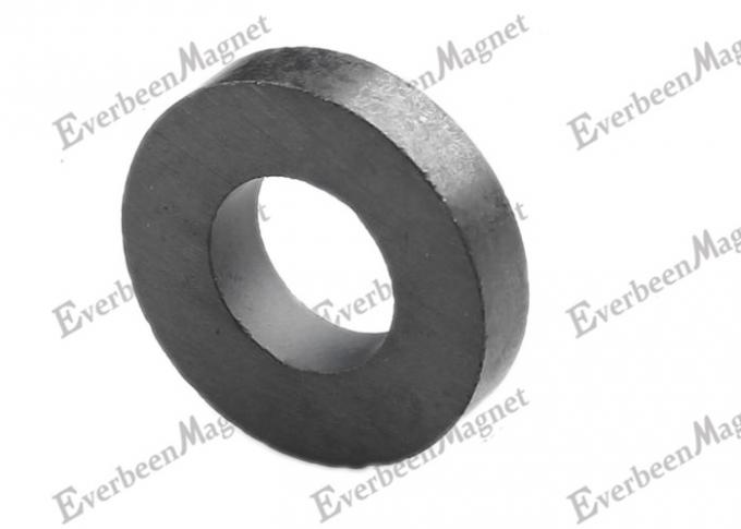 Ímã de anel permanente da ferrite, ímã redondo Fe2O3 da ferrite e BaO ou SrO